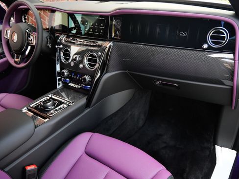 New 2027 Rolls-Royce Cullinan Black Badge AWD/4WD image 18