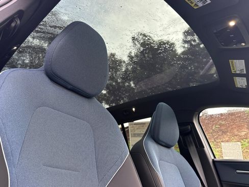 New 2026 Volvo EX30 Plus AWD/4WD image 13