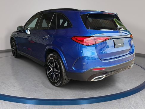Used 2024 Mercedes-Benz GLC 300 4MATIC image 7