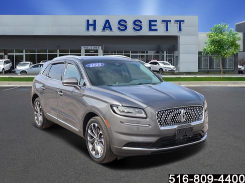 Used 2022 Lincoln Nautilus Reserve image 1