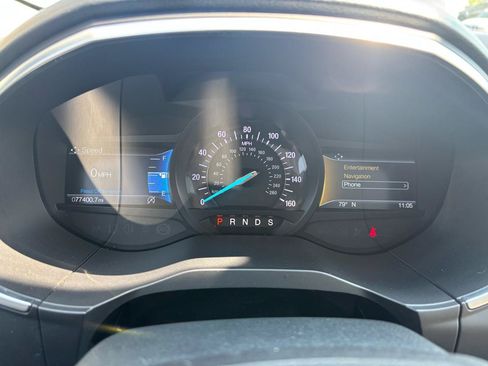 Used 2019 Ford Edge Titanium w/ Equipment Group 301A AWD/4WD image 19