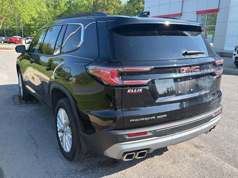 Used 2025 GMC Acadia Elevation w/ Elevation Premium Package AWD/4WD image 9