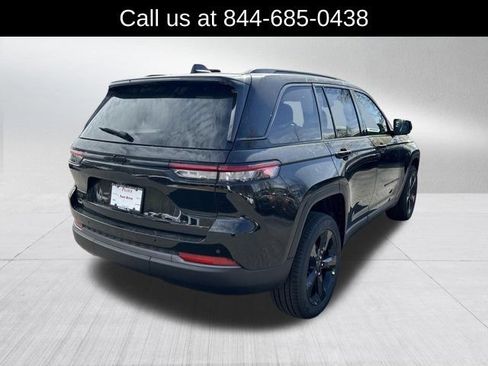 New 2026 Jeep Grand Cherokee Limited w/ Limited Altitude Package AWD/4WD image 5