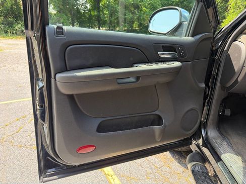 Used 2008 Chevrolet Avalanche LT RWD image 16