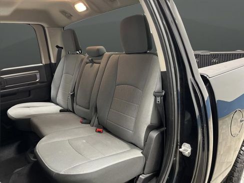 Used 2022 RAM 1500 Classic SLT image 24