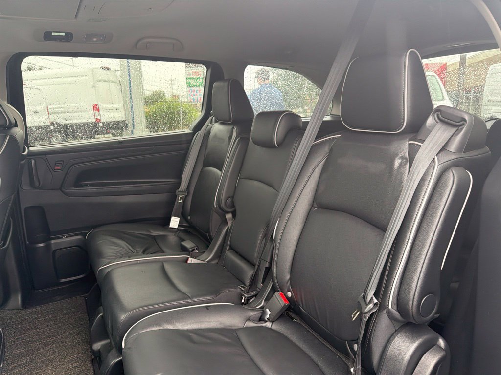 Used 2025 Honda Odyssey Touring image 10