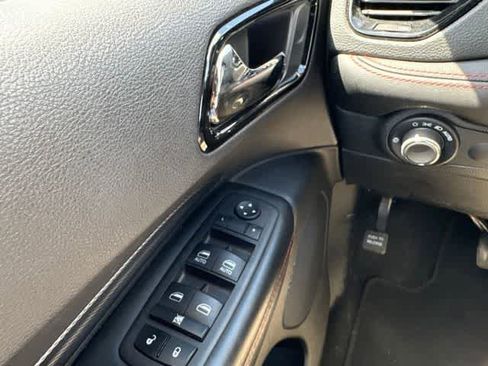 Used 2023 Dodge Durango GT RWD image 21