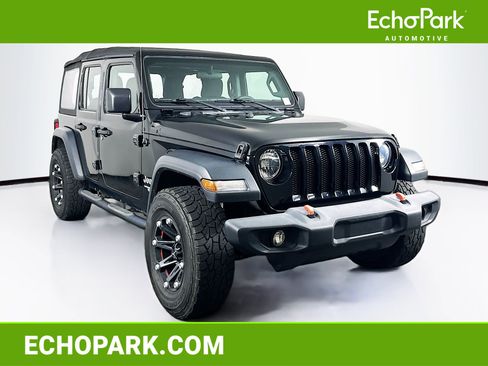 Used 2018 Jeep Wrangler Unlimited Sport AWD/4WD image 1