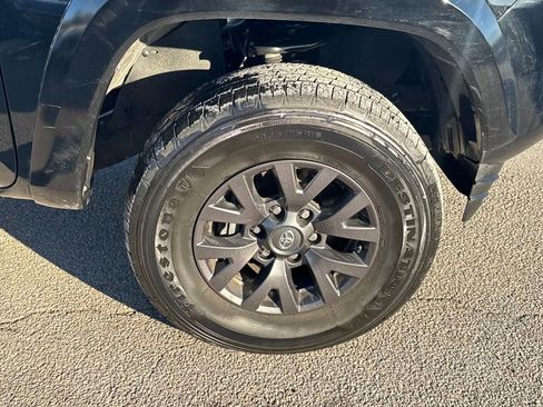 Used 2023 Toyota Tacoma 4x4 Double Cab image 39