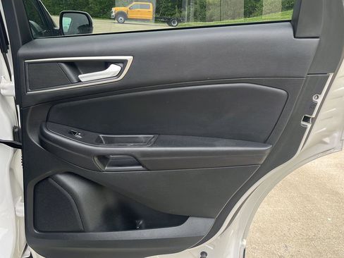 Used 2022 Ford Edge SEL w/ Convenience Package AWD/4WD image 23