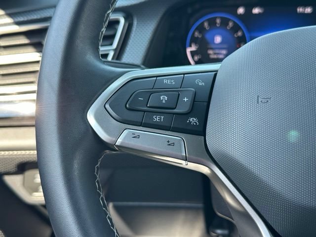 Certified 2024 Volkswagen Atlas Cross Sport SEL AWD/4WD image 38