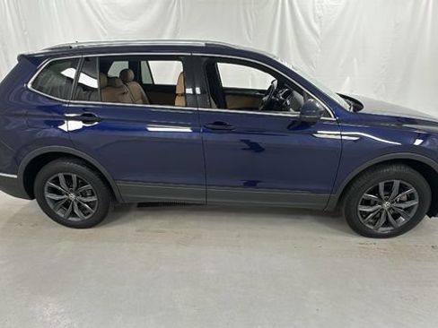 Used 2022 Volkswagen Tiguan SE image 2