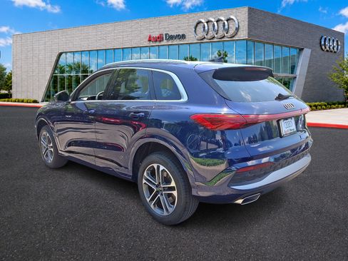 Certified 2025 Audi Q5 Premium w/ Convenience Package AWD/4WD image 4