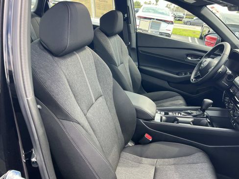 Used 2025 Honda Accord Sport image 32