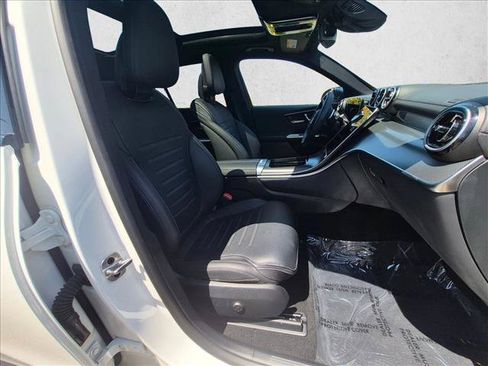 Used 2024 Mercedes-Benz GLC 300 4MATIC image 19