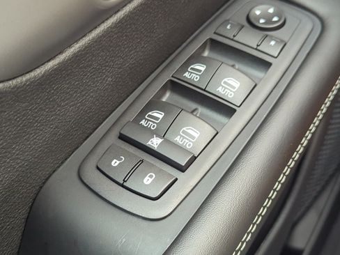 New 2027 Chrysler Pacifica LX FWD image 20