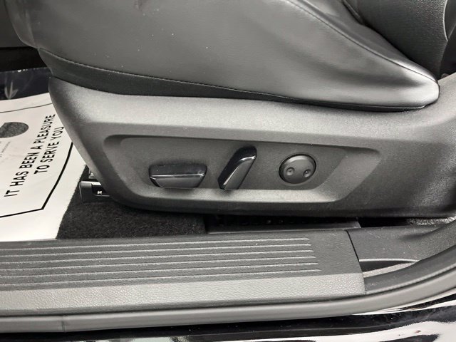 Used 2023 Nissan Rogue SV w/ SV Premium B Package FWD image 33