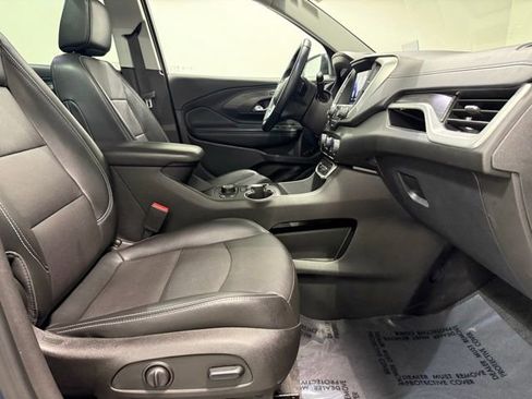 Certified 2024 GMC Terrain SLT w/ Tech Package image 28