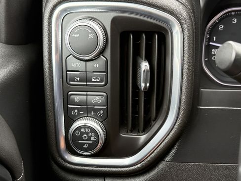 Used 2019 GMC Sierra 1500 SLT w/ SLT Premium Package AWD/4WD image 23