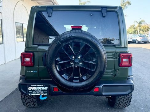 Used 2024 Jeep Wrangler Unlimited Sahara AWD/4WD image 5