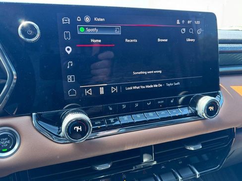 Used 2025 GMC Canyon AT4 image 14