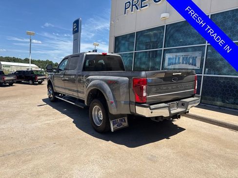 Used 2022 Ford F350 XLT w/ XLT Premium Package AWD/4WD image 5