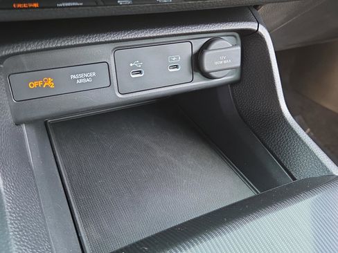 Used 2025 Honda Civic Sport image 31
