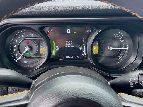 Used 2024 Jeep Wrangler Unlimited AWD/4WD image 14