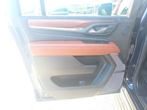 Used 2024 GMC Yukon XL Denali Ultimate image 30