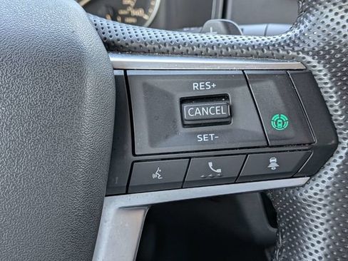 Used 2024 Mitsubishi Outlander SE Black Edition FWD image 28