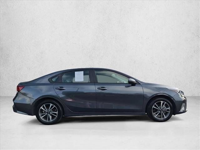 Used 2024 Kia Forte LXS FWD image 4