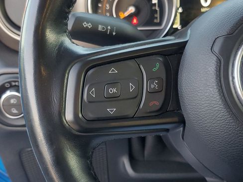 Used 2021 Jeep Gladiator Sport image 21