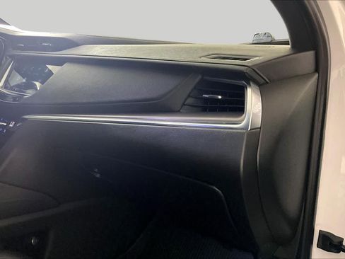 Certified 2022 Cadillac XT5 Luxury FWD image 18