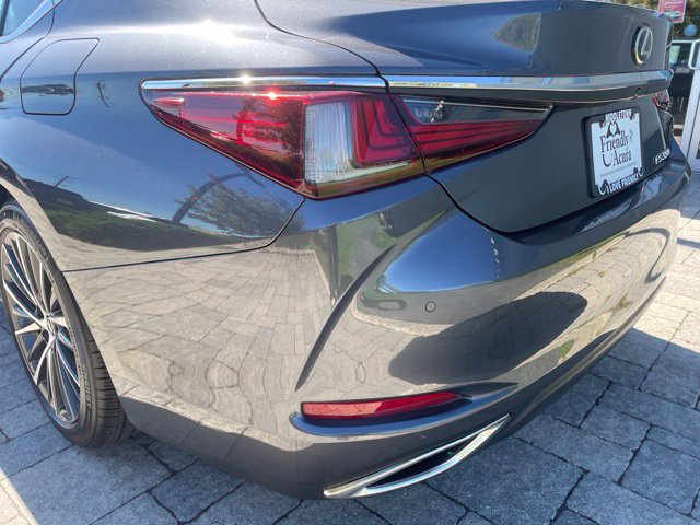 Used 2023 Lexus ES 350 w/ Premium Package FWD image 11