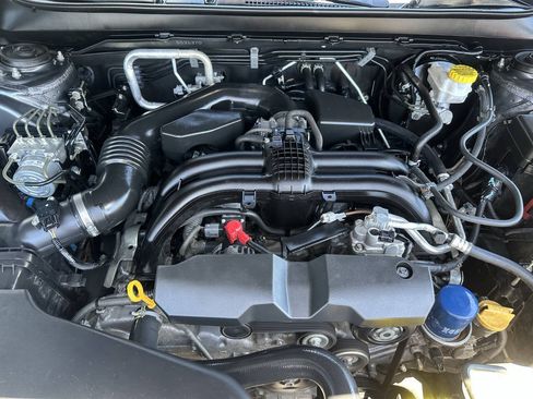 Used 2019 Subaru Outback 2.5i Limited AWD/4WD image 19