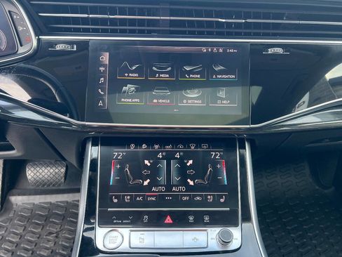 Used 2019 Audi Q8 Prestige image 12