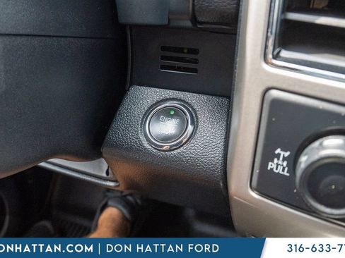 Used 2019 Ford F150 Lariat AWD/4WD image 12