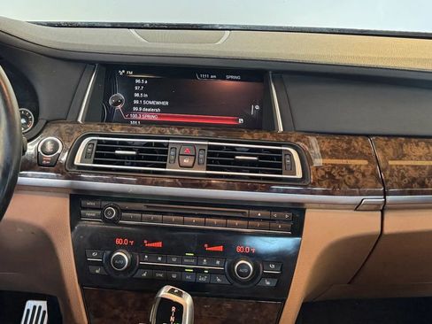 Used 2015 BMW 740Li image 25