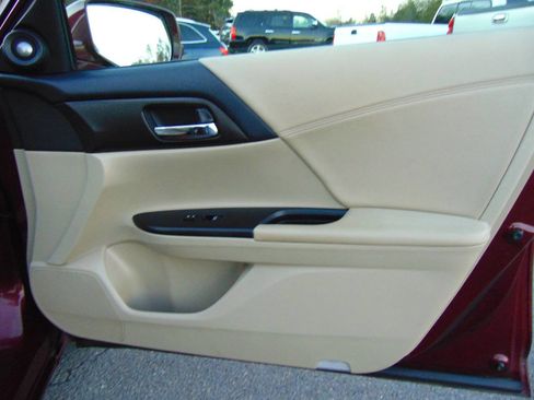 Used 2013 Honda Accord Touring image 50