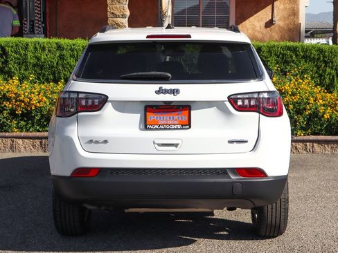 Used 2024 Jeep Compass Latitude w/ Convenience Group image 7