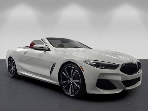 Used 2022 BMW 840i Convertible w/ Comfort Seating Package RWD image 1