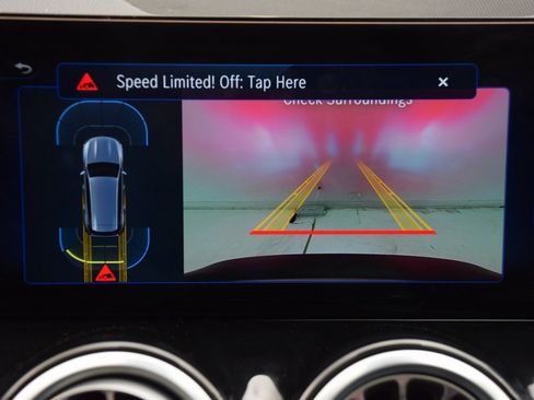 Used 2024 Mercedes-Benz EQB 300 4MATIC image 29