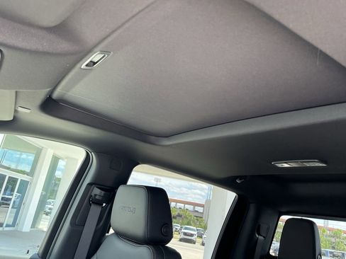 New 2026 GMC Sierra 2500 AT4 w/ AT4 Premium Plus Package AWD/4WD image 23