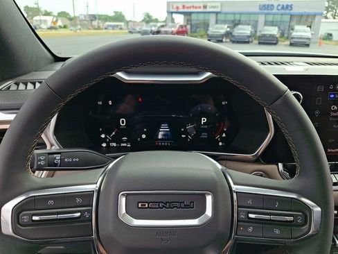 New 2026 GMC Canyon Denali AWD/4WD image 16