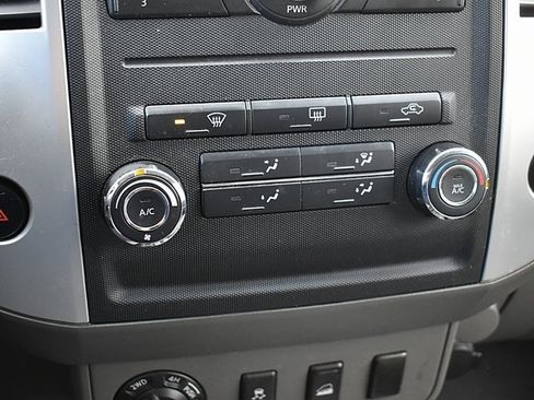 Used 2012 Nissan Frontier SV image 32