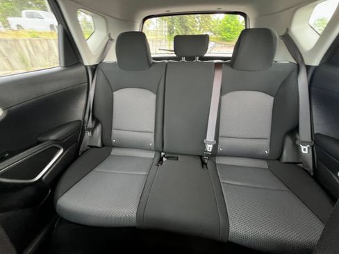 Used 2025 Kia Soul LX w/ LX Technology Package FWD image 37