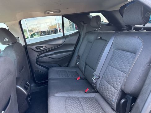 Used 2020 Chevrolet Equinox LT image 17