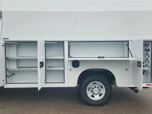 New 2025 Chevrolet Express 3500 w/ Power Convenience Package RWD image 17