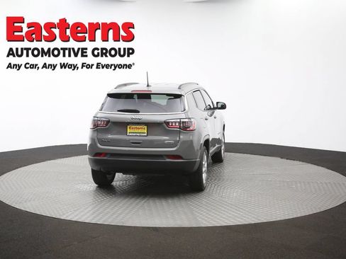 Used 2023 Jeep Compass Latitude AWD/4WD image 37