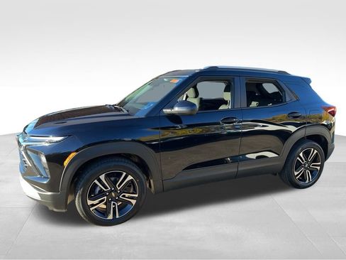 New 2025 Chevrolet TrailBlazer LT w/ Convenience Package image 2